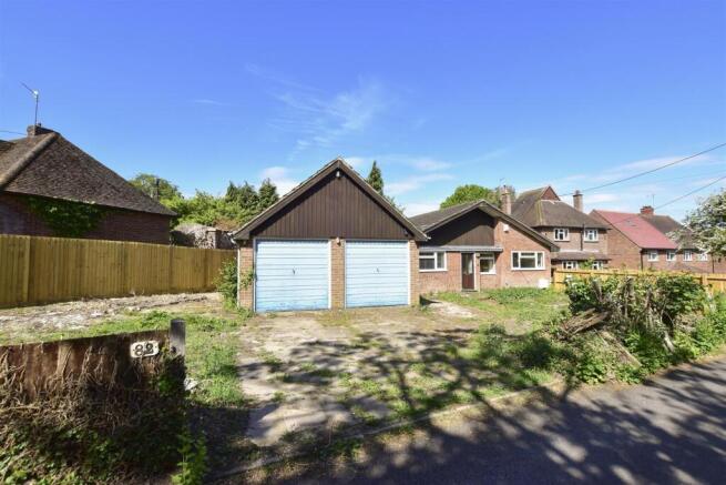 4 bed property, in Swing Gate Lane, £785,000