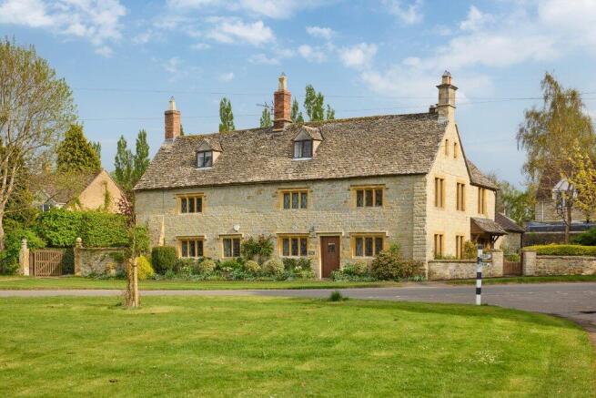 4 bed property, in Honington, £1,500,000