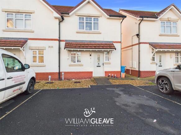 2 bed property, in Griffiths Court, £175,000