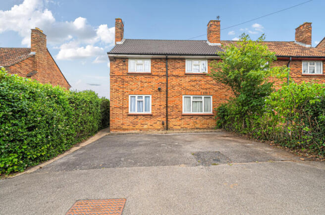 3 bed property, in Headley Way, £500,000