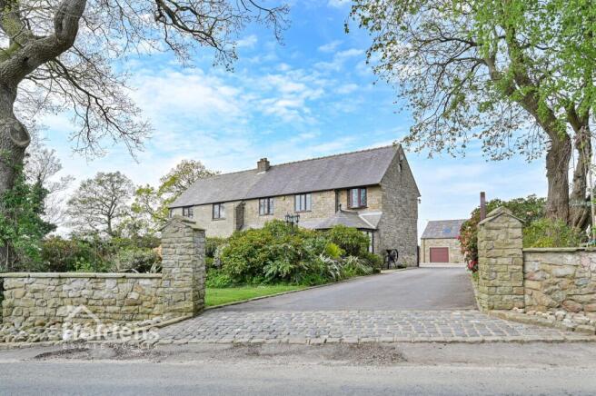 4 bed property, in Horns Lane, £799,950