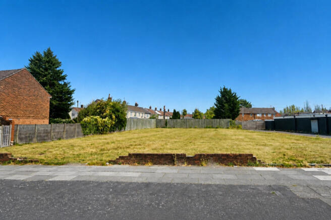 Land, in land Adjacent to 12 Bigdale Drive, £60,000