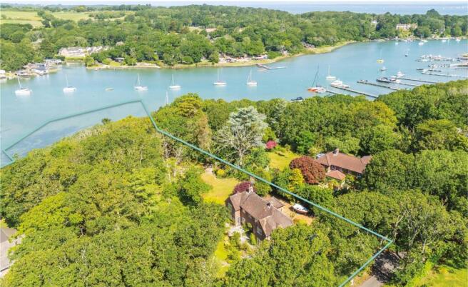 5 bed property, in Fishbourne, £1,500,000