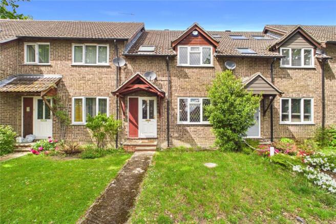 3 bed property, in Selborne Walk, £315,000