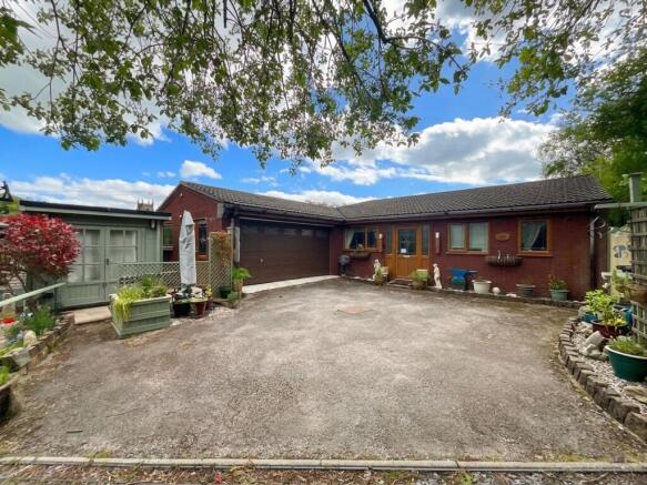 3 bed property, in Park Lane, £480,000