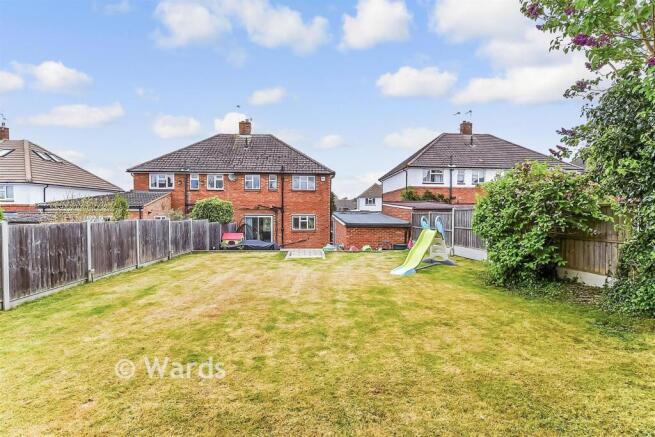 3 bed property, in Sheppey Road, £400,000
