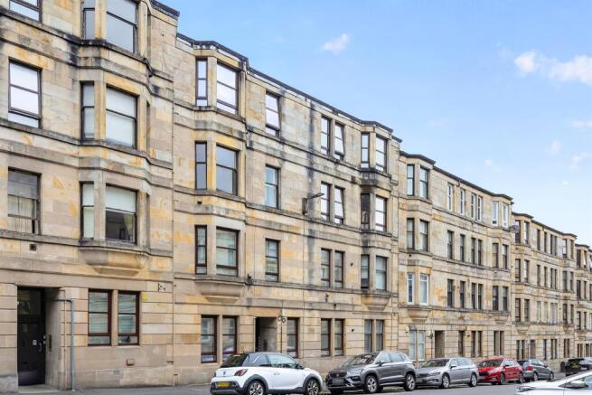 2 bed property, in Dunn Street, £90,000