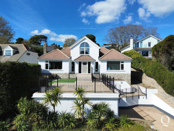5 bed property, in Munster Road, £1,195,000