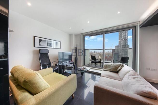 Land, in 1 Pan Peninsula Square, £300,000