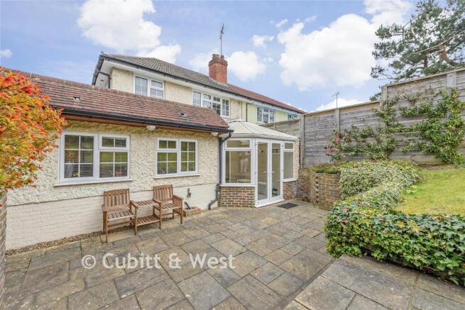 4 bed property, in Chipstead Lane, £650,000