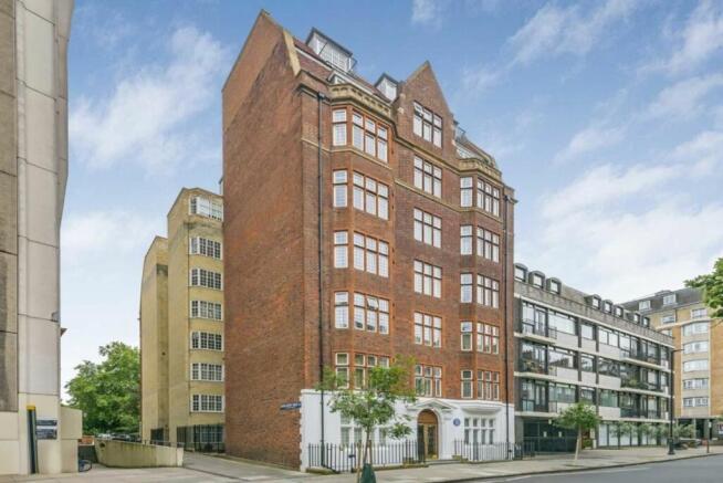 Studio, in Land At Queen Court, £515,000