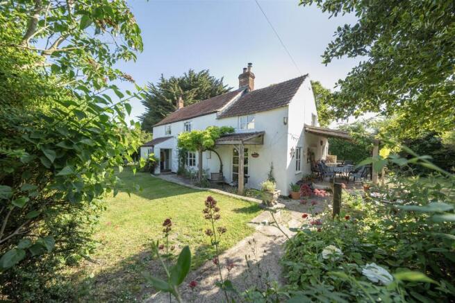 4 bed property, in Fivehead, £635,000