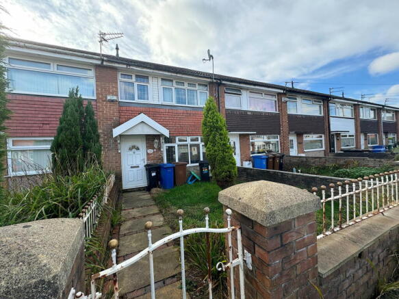 3 bed property, in Olwen Crescent, £200,000