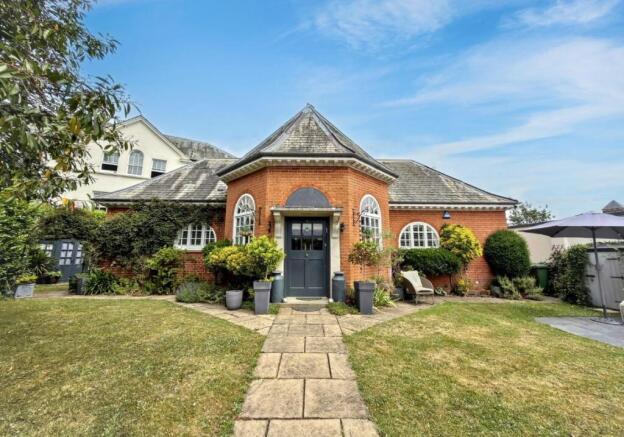 3 bed property, in The Old Buttery, £775,000