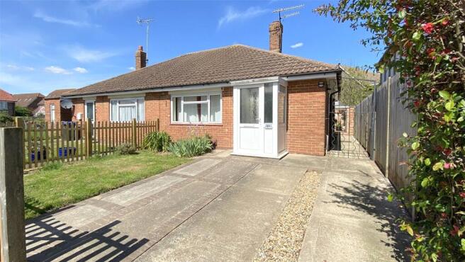2 bed property, in Tristram Close, £230,000