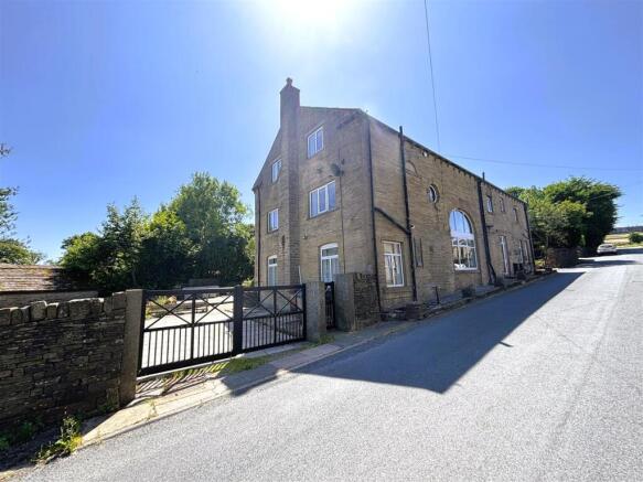 6 bed property, in The Coach House, £500,000