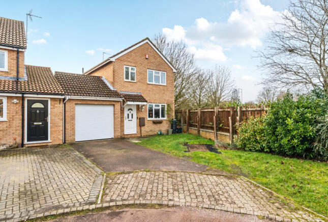 3 bed property, in Timperley Way, £375,000