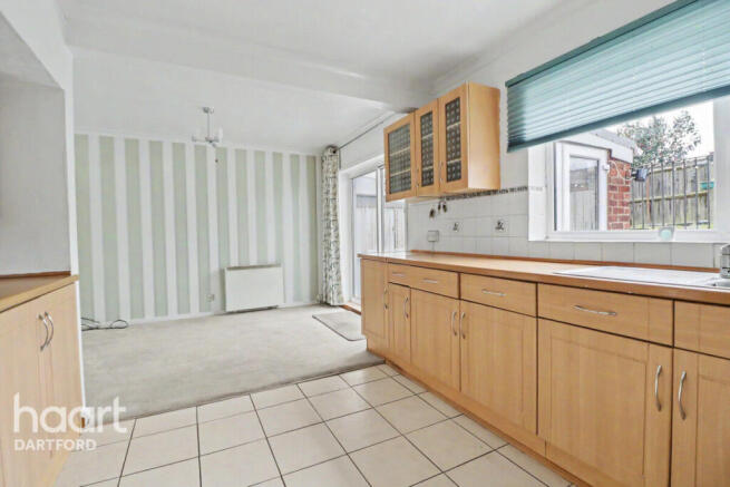 3 bed property, in Stonewood, £325,000