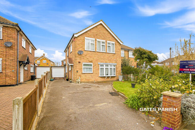 3 bed property, in Helford Way, £600,000