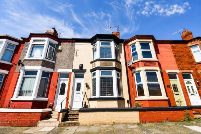 3 bed property, in Grasville Road, £140,000