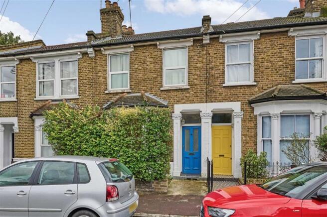 4 bed property, in Aldeburgh Street, £650,000