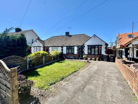 3 bed property, in Hitchin Road, £425,000