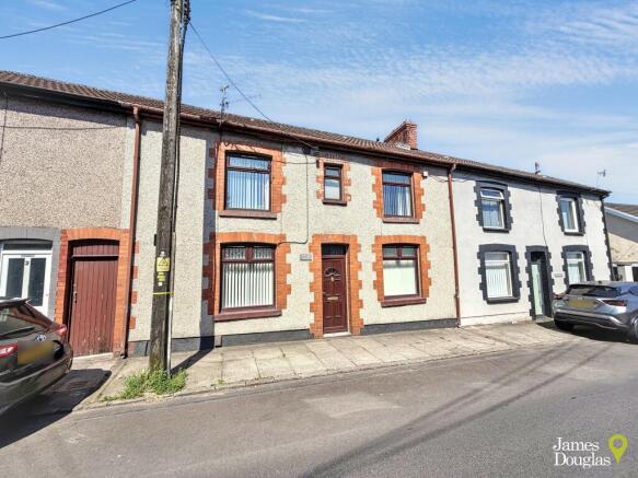 3 bed property, in Llantrisant Road, £150,000