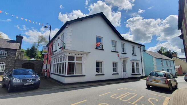 Land, in Dewi Road, £175,000