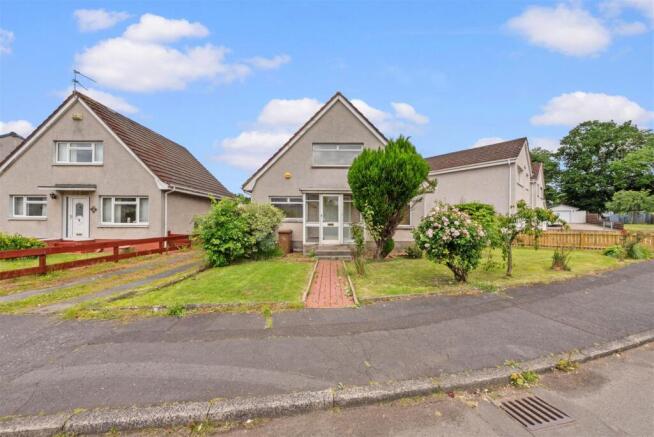 3 bed property, in Sandilands Crescent, £225,000
