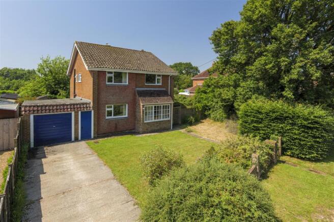 4 bed property, in Aryx House, £625,000