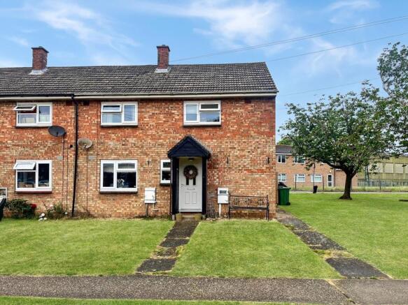 3 bed property, in Polyplatt Lane, £160,000