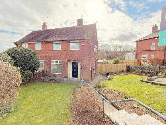 2 bed property, in Gamble Lane, £187,000