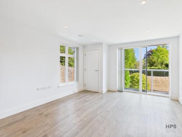 2 bed property, in Flat, £425,000