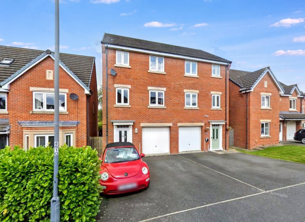 4 bed property, in Harvey Avenue, £265,000