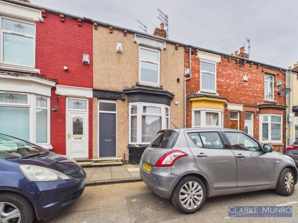 3 bed property, in Acton Street, £125,000