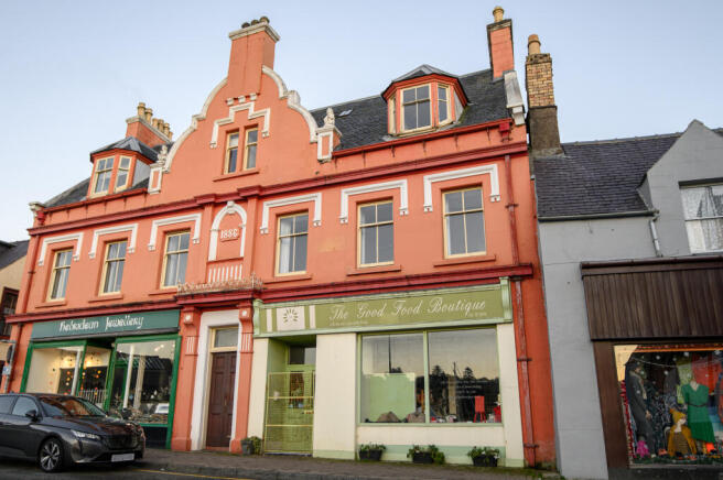 3 bed property, in Cromwell Street, £280,000