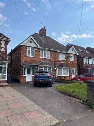 3 bed property, in Stechford Lane, £240,000