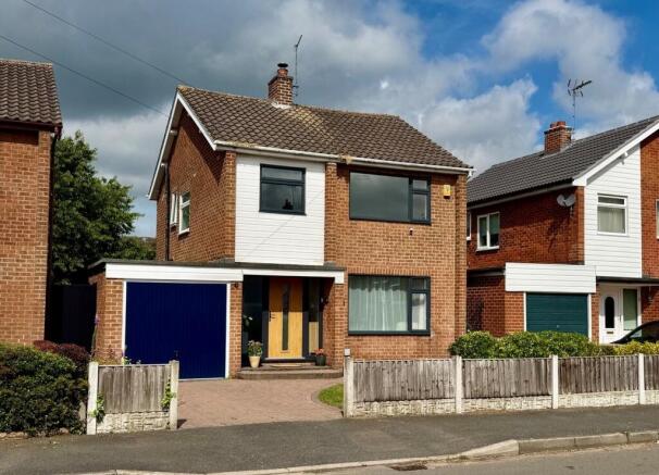 3 bed property, in Repton Road, £325,000