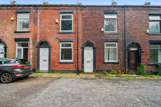 2 bed property, in 52 Newbreak Street, £29,000