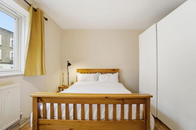 3 bed property, in Delancey Street NW1, £475,000