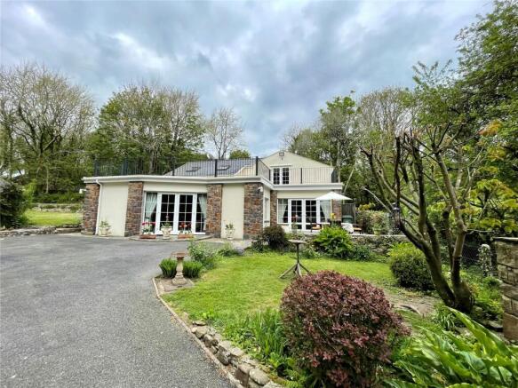 4 bed property, in Llanbedrog, £595,000