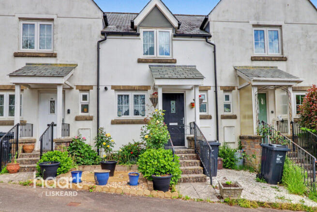 2 bed property, in Liskeard PL14, £195,000