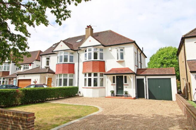 3 bed property, in Wickham Way, £995,000