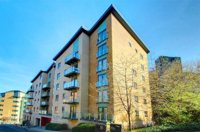 2 bed property, in Manor Chare Apartments, £175,000