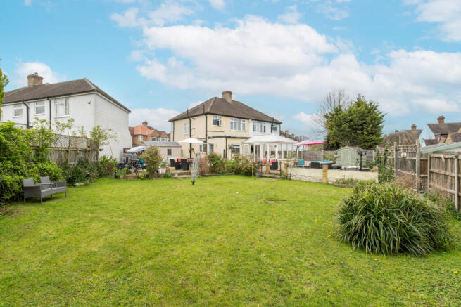 3 bed property, in Croydon CR0, £595,000