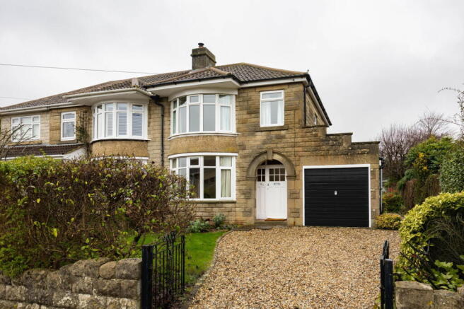 3 bed property, in The Tynings, £450,000