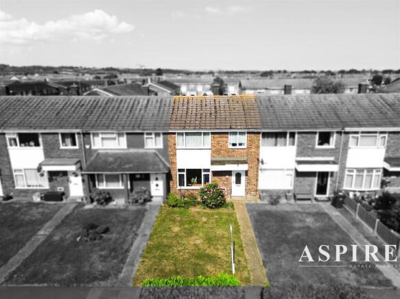 3 bed property, in Suffolk Walk, £280,000