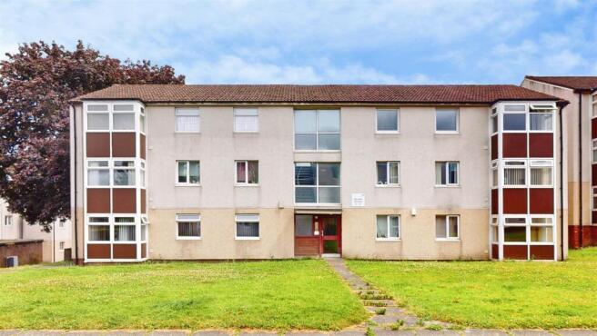 2 bed property, in Wycliffe Gardens, £85,000
