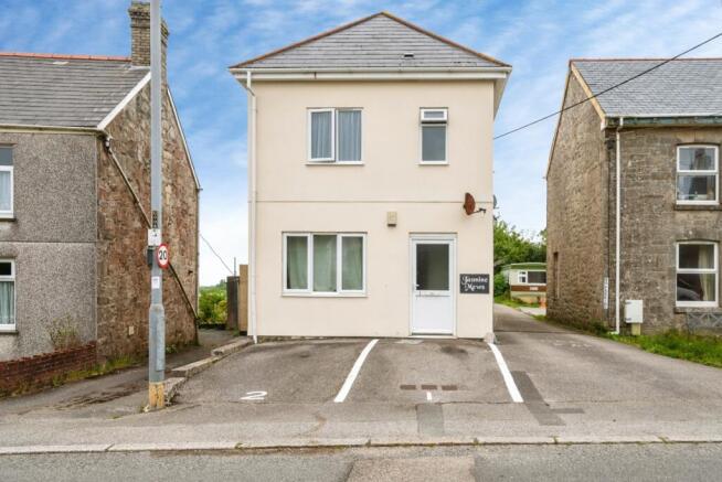 3 bed property, in St. Francis Road, £150,000