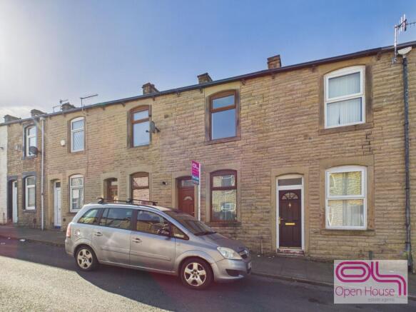 2 bed property, in Parkinson Street, £65,995